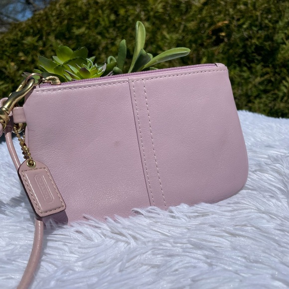 Coach Handbags - Coach Lilac wristlet 💜